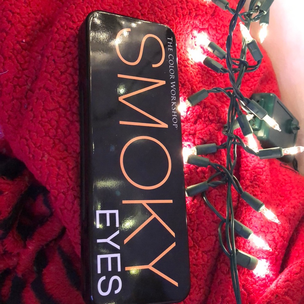 The Smokey eyes pallet
